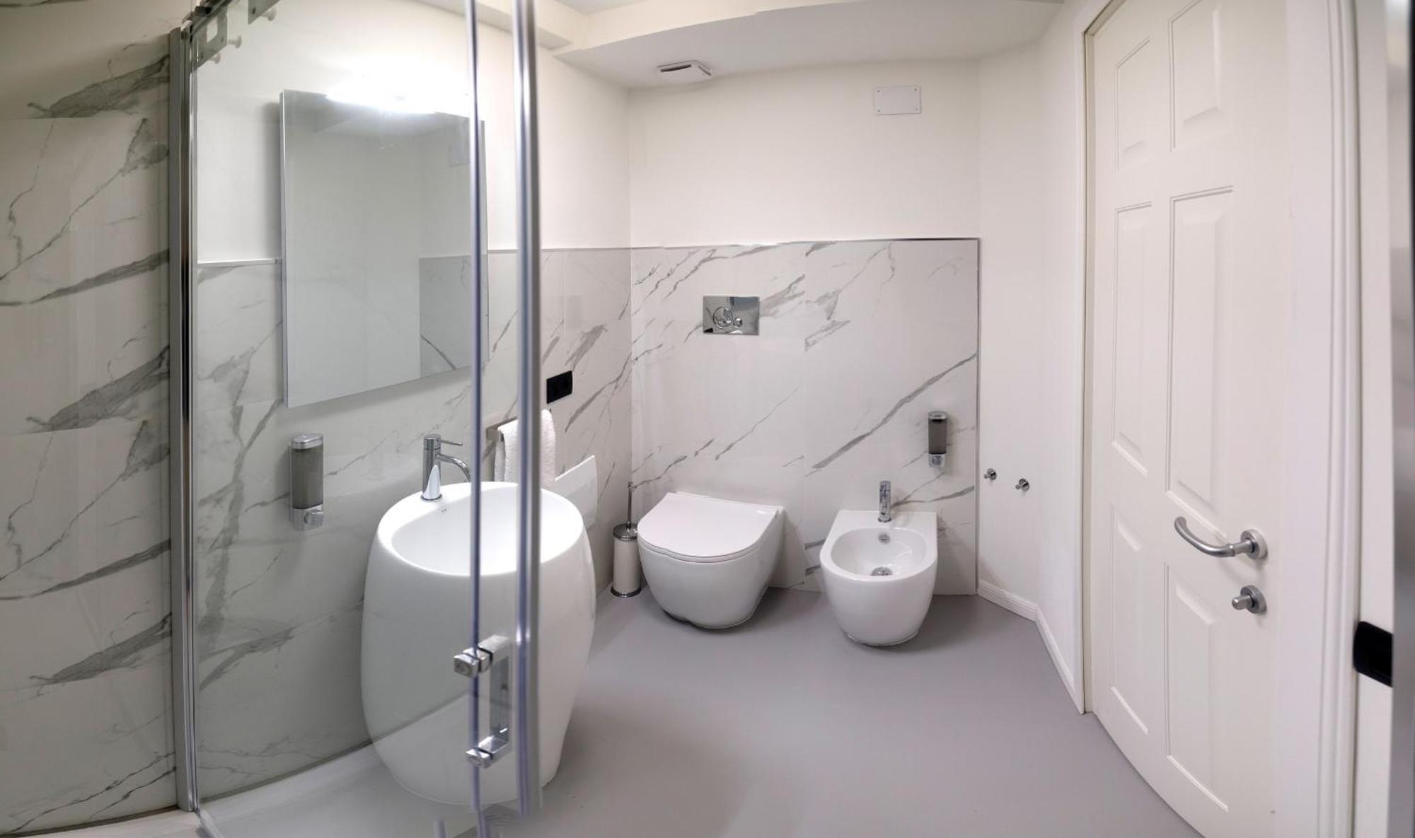 Corsovittorio87Suite Cagliari Luaran gambar